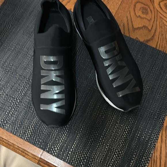 DKNY Black Sneakers with Mesh Upper and White Sole - Picture 2 of 2